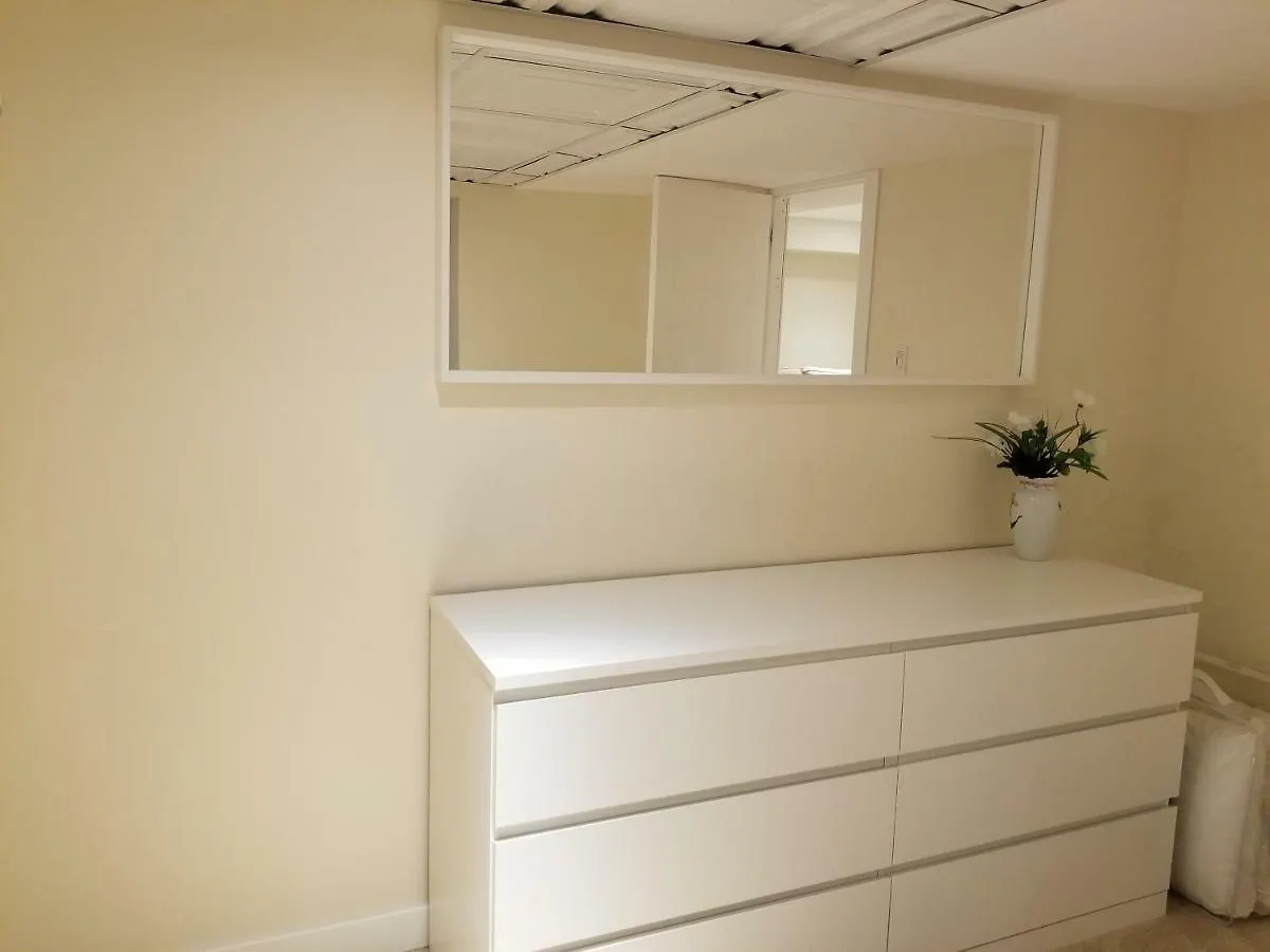 Guest house Your Perfect Stay Away From Home Winnipeg Canada